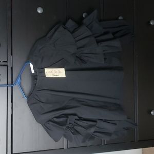 NWT Karlie Black Ruffle Puff Sleeve Top